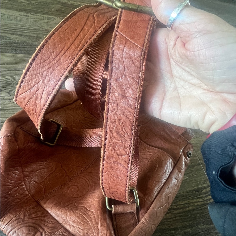 American leather co. brand Embossed Leather Backpack purse - Picture 7 of 10